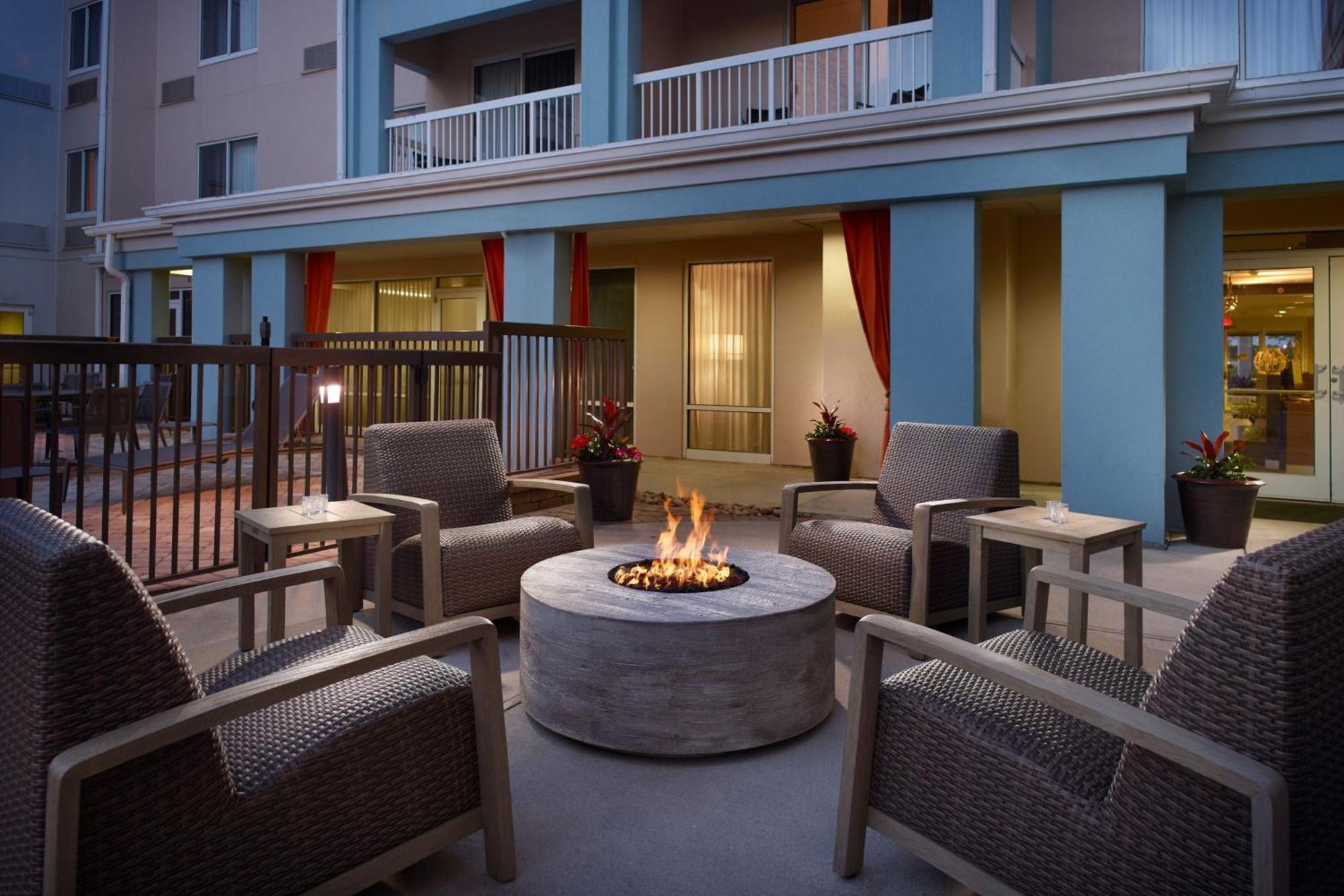 Courtyard By Marriott Myrtle Beach Broadway Εξωτερικό φωτογραφία