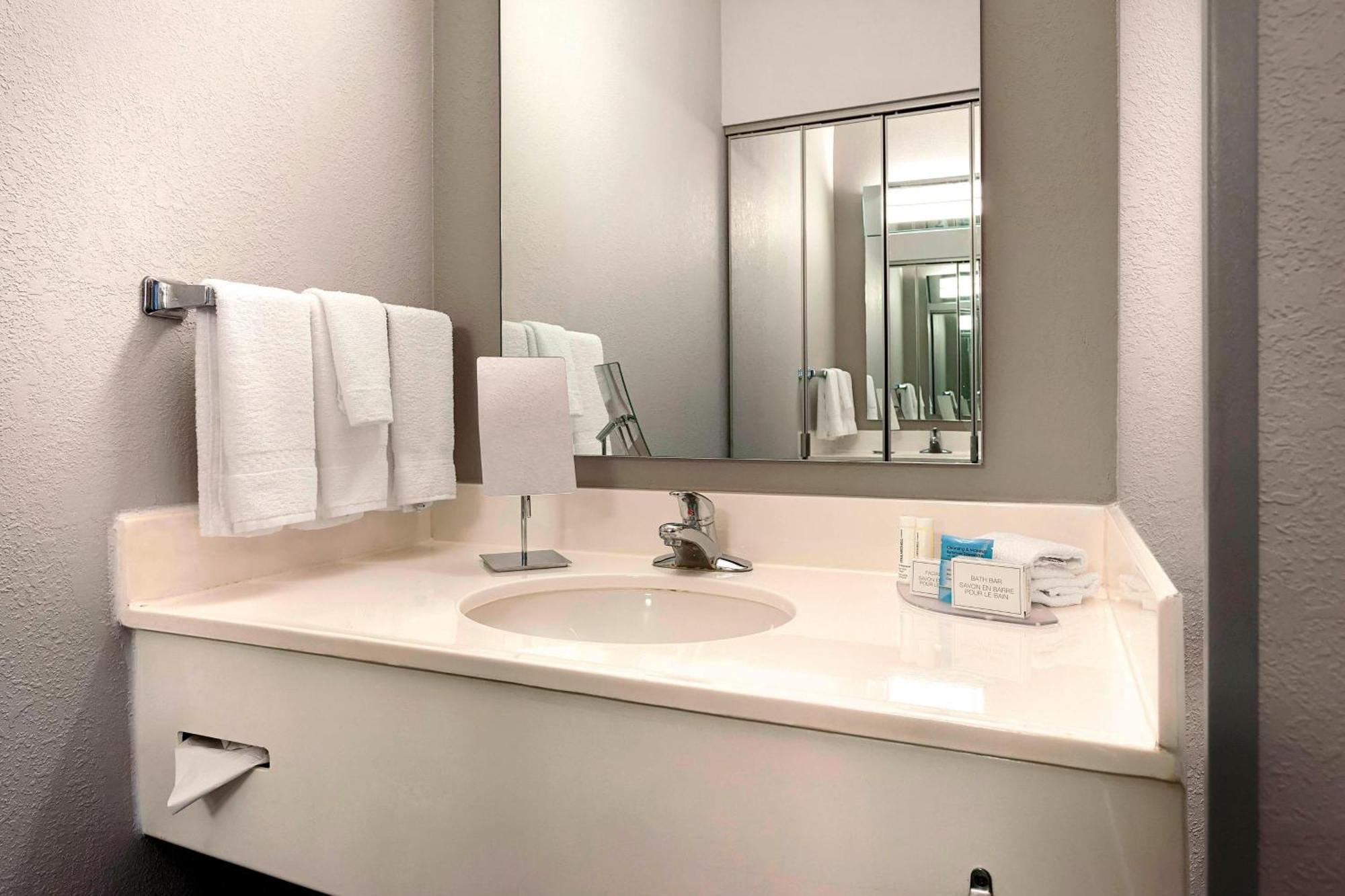 Courtyard By Marriott Myrtle Beach Broadway Εξωτερικό φωτογραφία